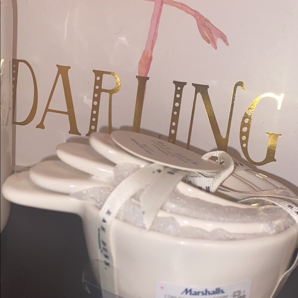 Rae Dunn Measuring Cups (sold) - Picture 3 of 6